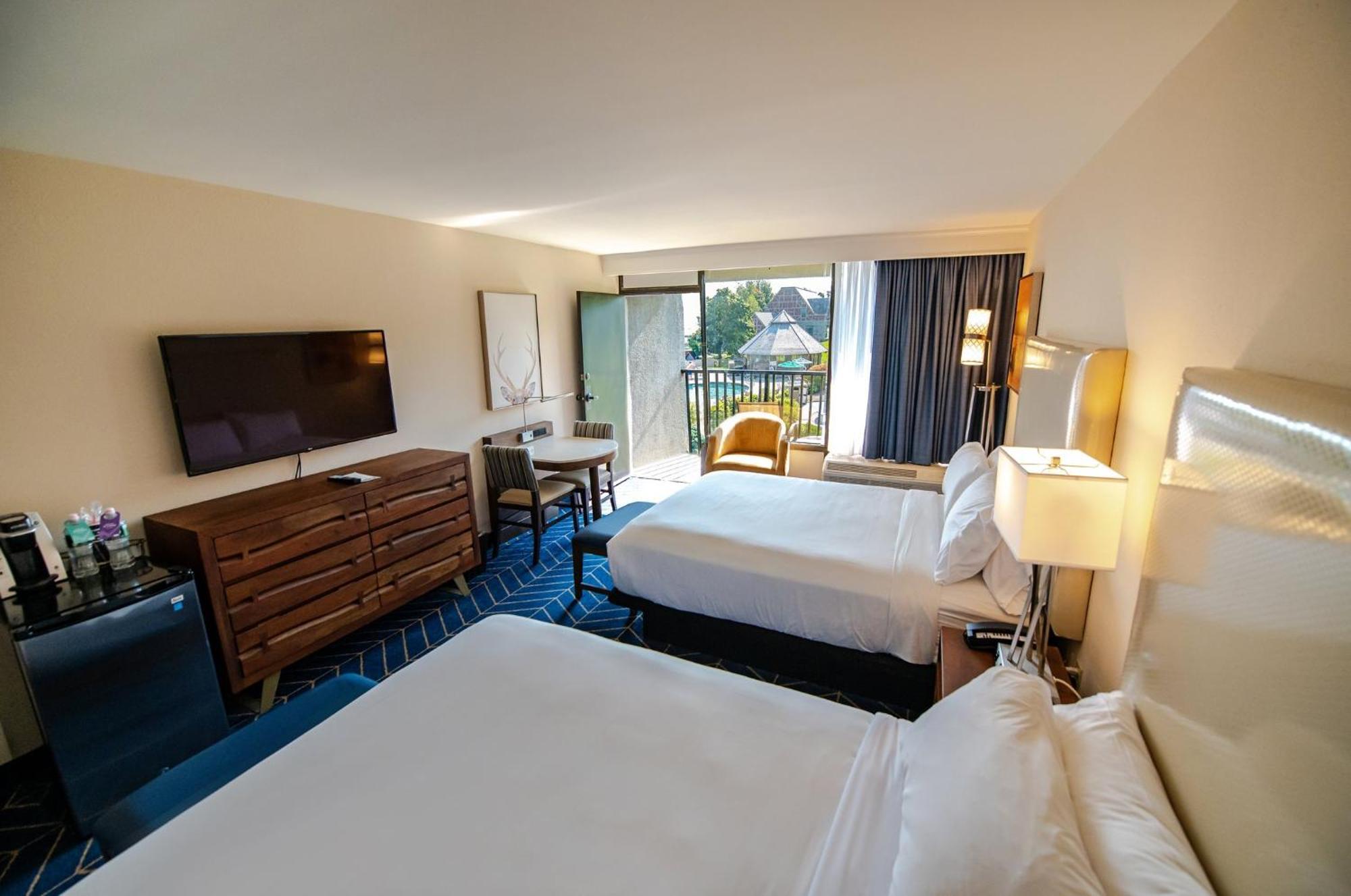 Standard Queen Room Two Queen Beds Pool View